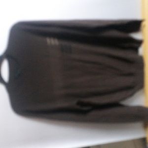 Axist Size M (SKU 472)